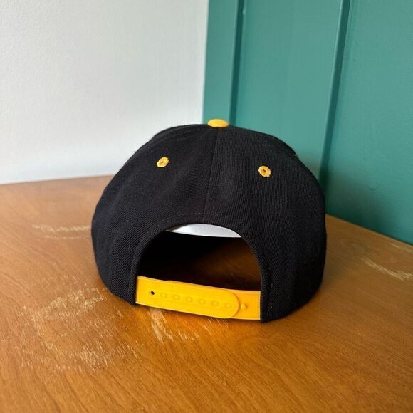 American Needle Men’s MLB Vintage Pittsburgh Pirates Fade Snapback Hat - Picture 6 of 16